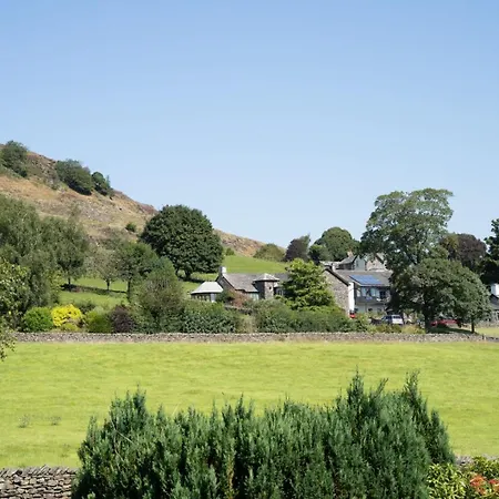Tranquil 2-bedroom In Charming Staveley شقة